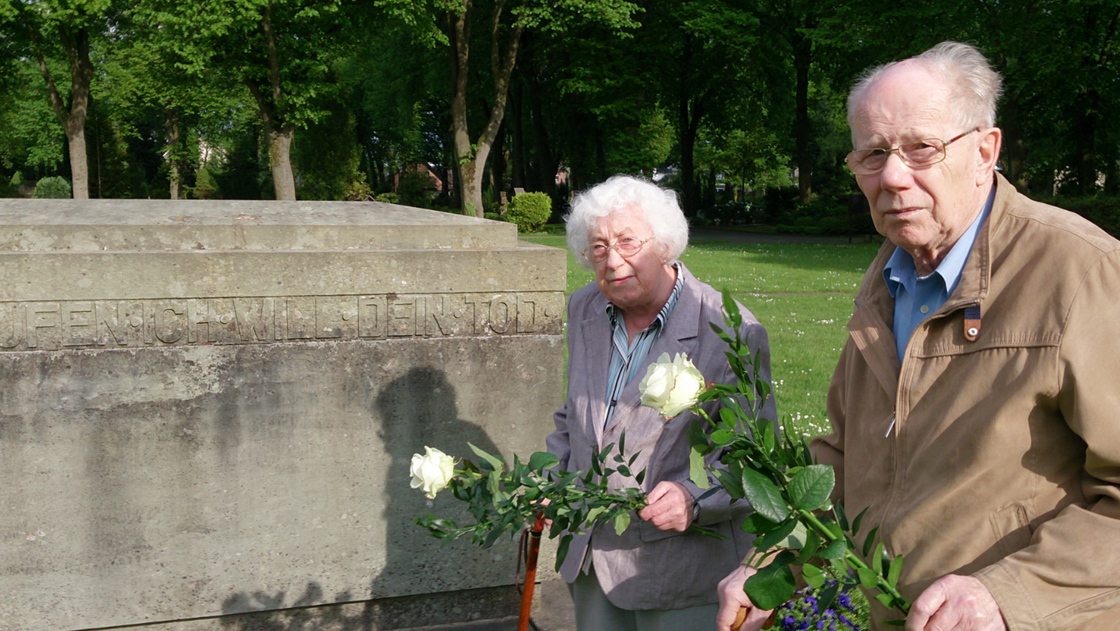 Paderborner Überlebende gedenken dem 2. Weltkrieg